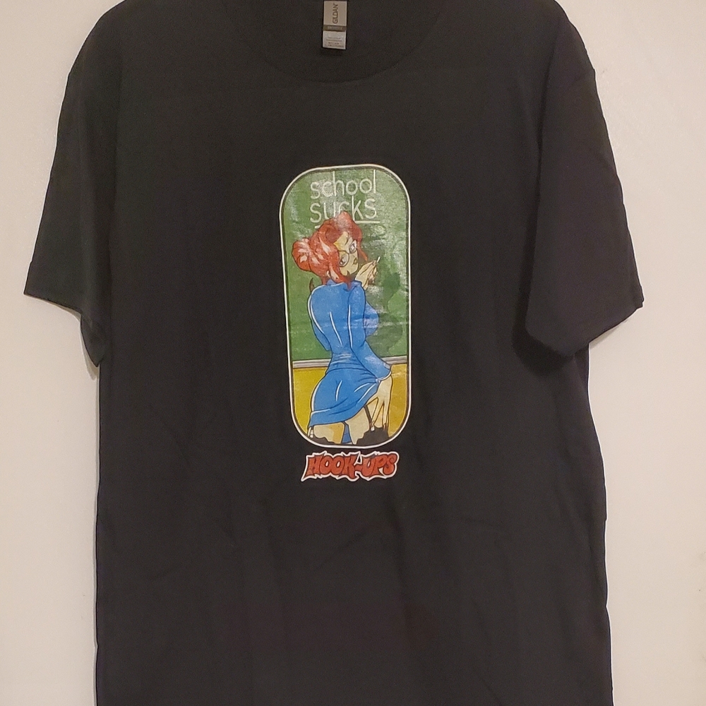 Hook-ups t-shirt New School